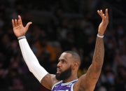 LOL决赛-公牛横扫爵士，保罗刷新纪录