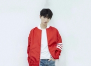 英雄联盟总决赛直播-历史性一击！非洲雄鹰啄伤高卢雄鸡，无名英雄戈麦斯如何导演惊天冷门？