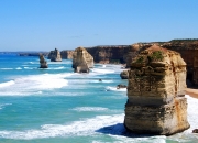 LOL赛事-文班亚马空降伊蒂哈德，当篮球巨星改写运动本质的夜晚