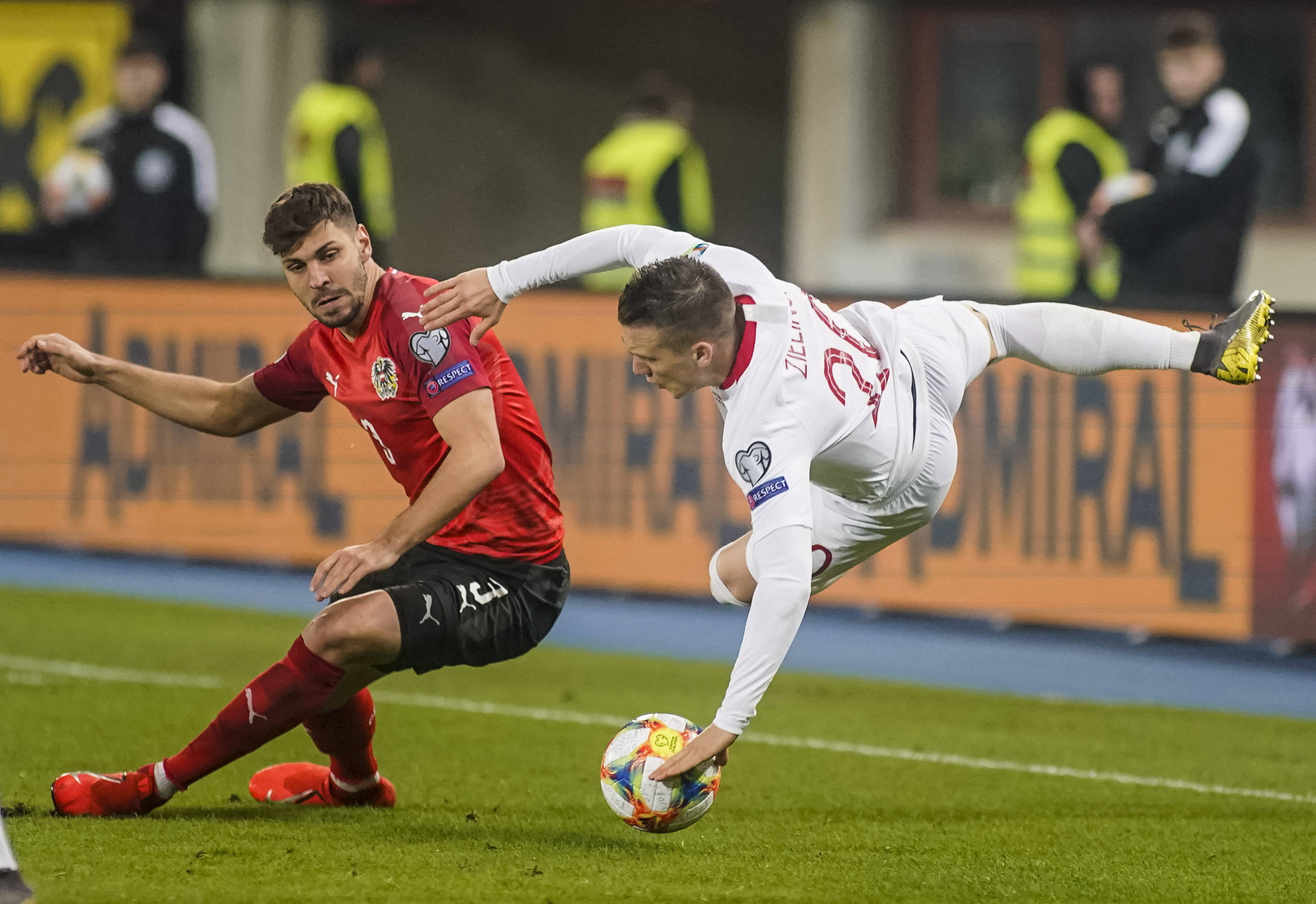 法国主场击败奥地利，:稳操胜券的简单介绍