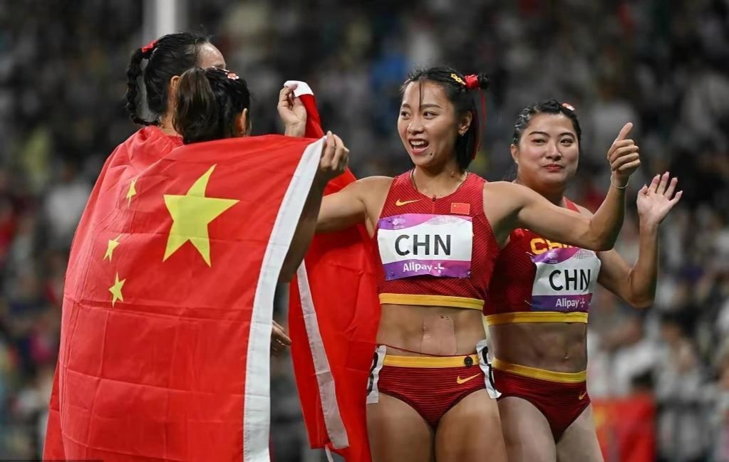 速度与激情！短跑选手力挺领先突破纪录的简单介绍