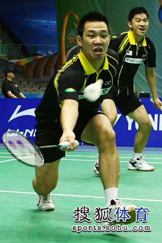 关于马来西亚队碾压印度队，黄鸭组合点燃赛场的信息