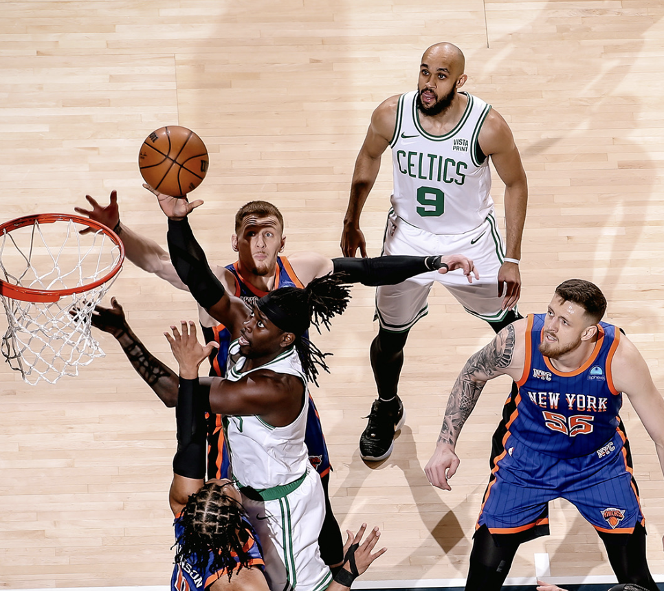 外线飙分：绿军三分球助攻主场胜广东