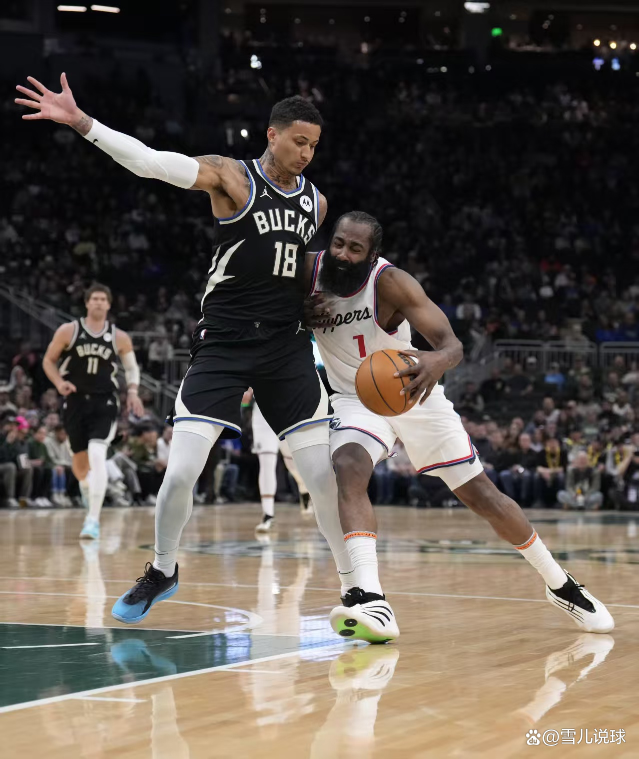 雄鹿球队连场惨败,主帅遭到广泛批评 雄鹿球队连场惨败,主帅遭到广泛批评