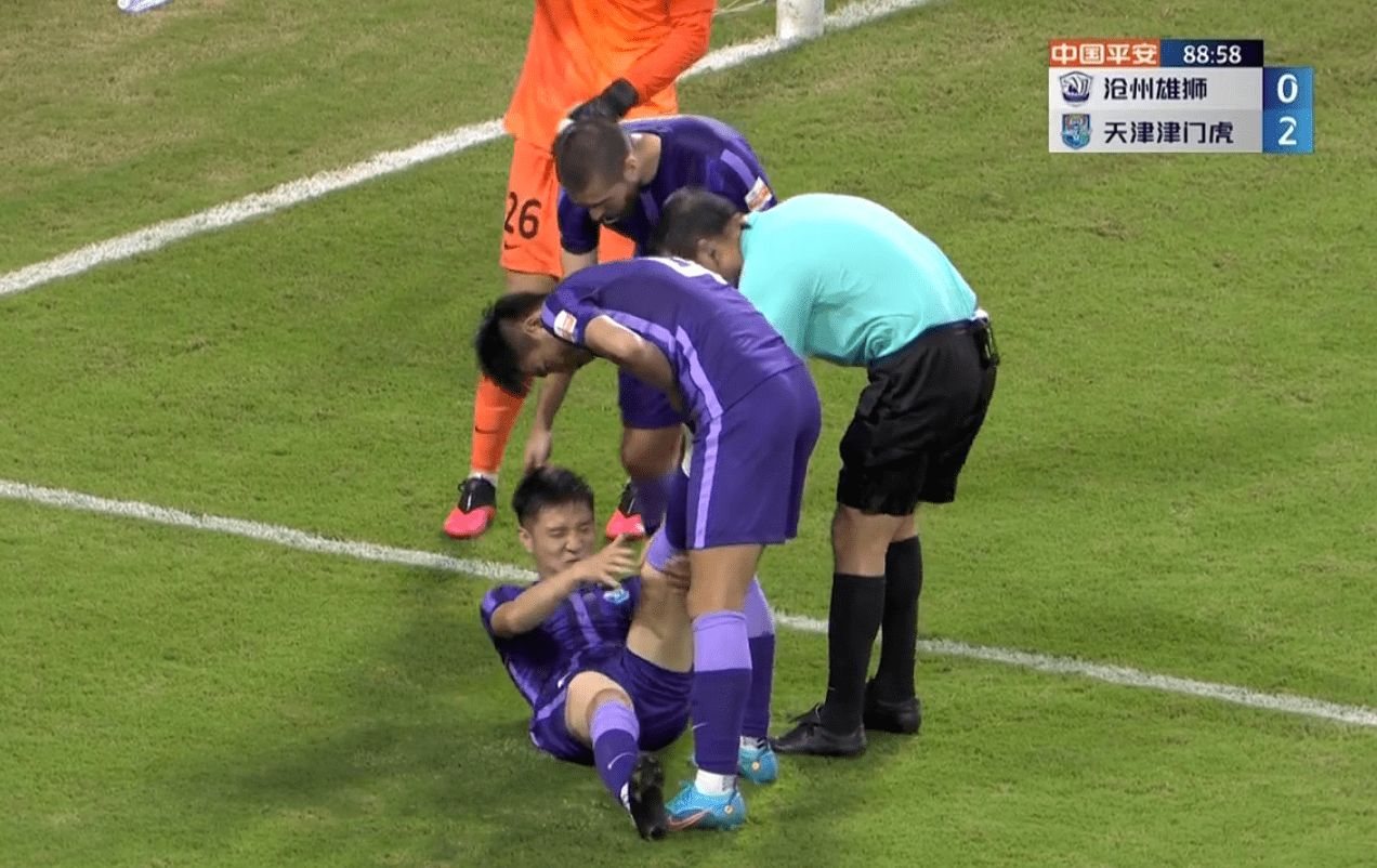 红牛二队鏖战法拉利，周冠宇状态火热