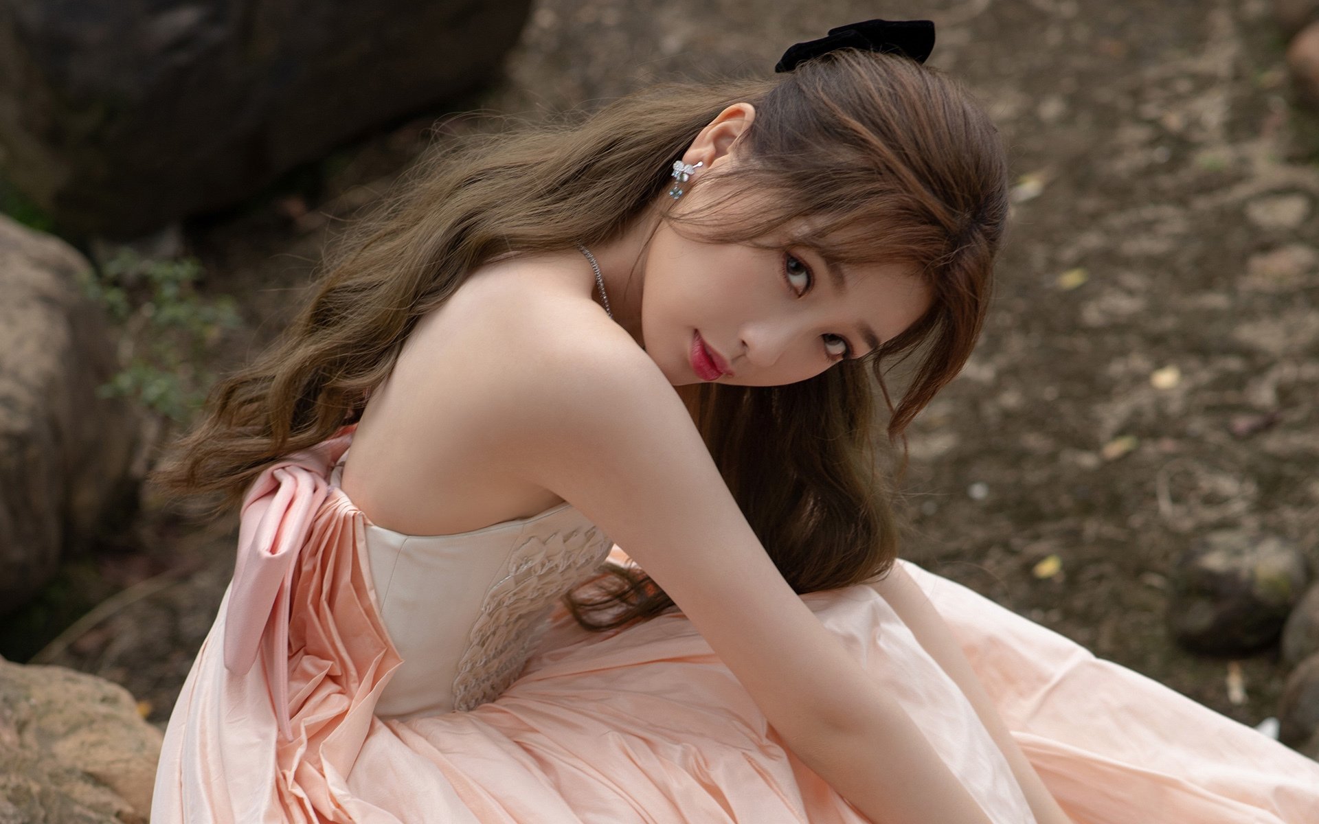 书写唯一，贝林厄姆用双脚定义欧冠决赛的攻防艺术